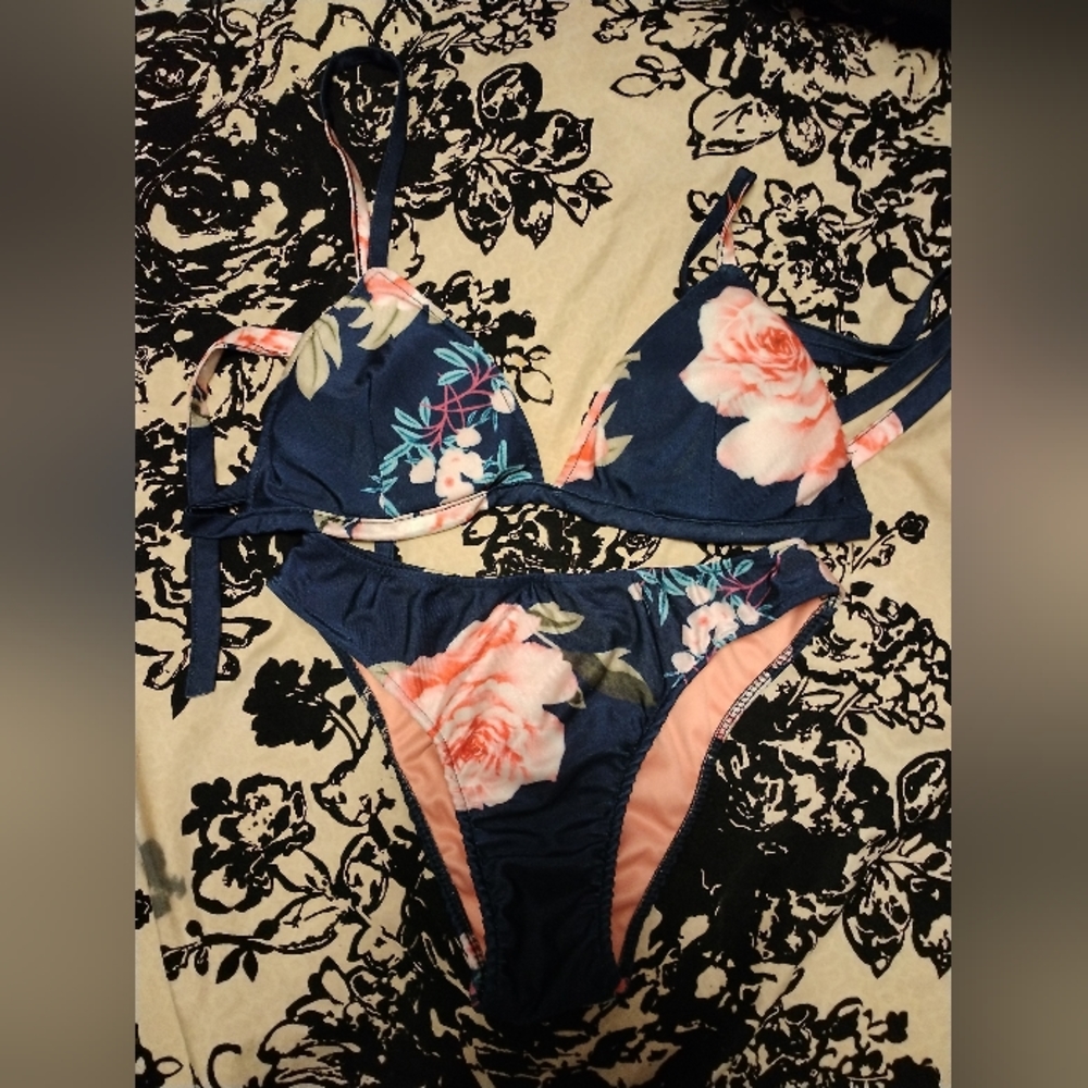 Women's size small bikini